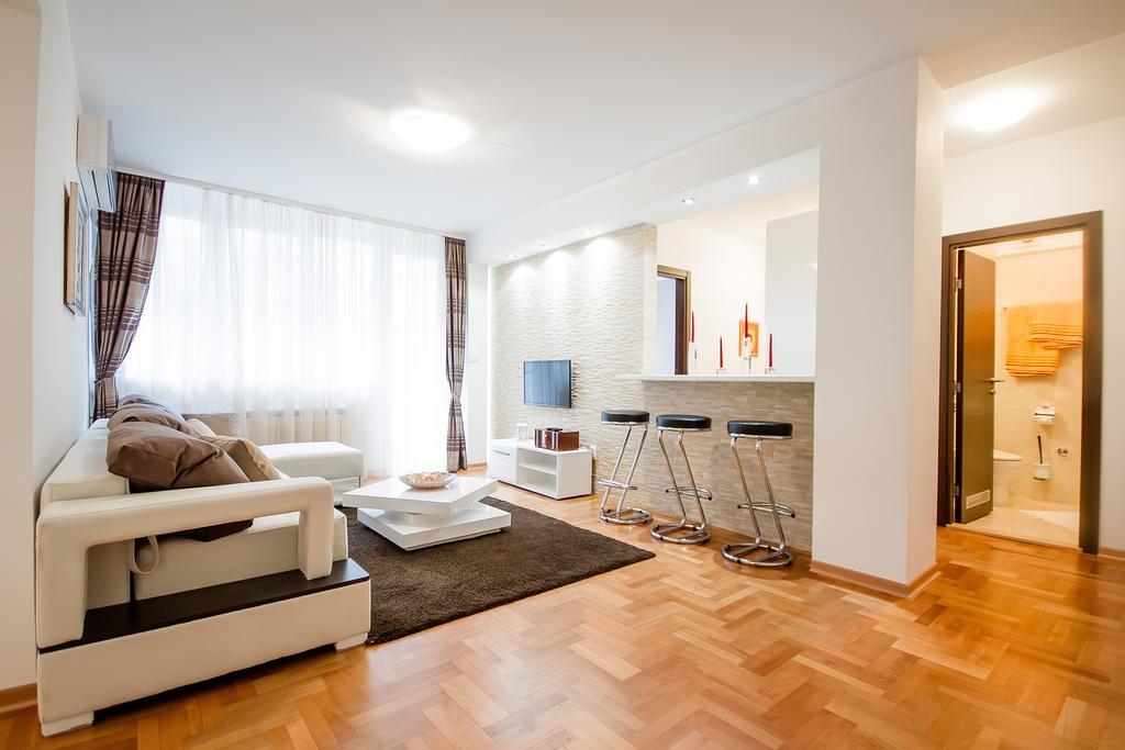 Apartments King Milan, City Center Belgrad Rum bild