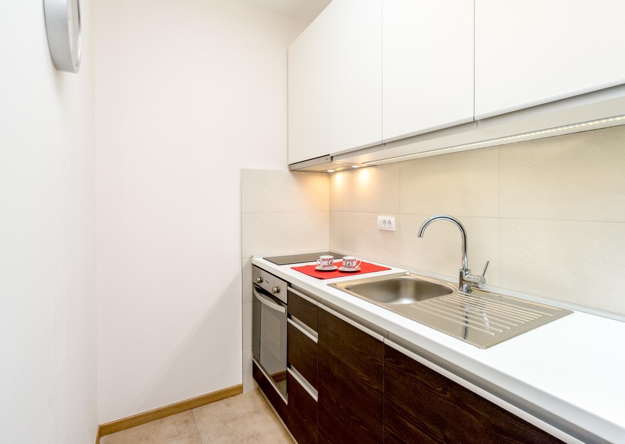 Apartments King Milan, City Center Belgrad Exteriör bild