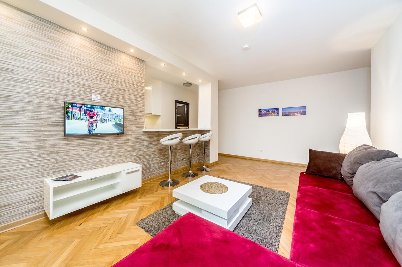 Apartments King Milan, City Center Belgrad Exteriör bild