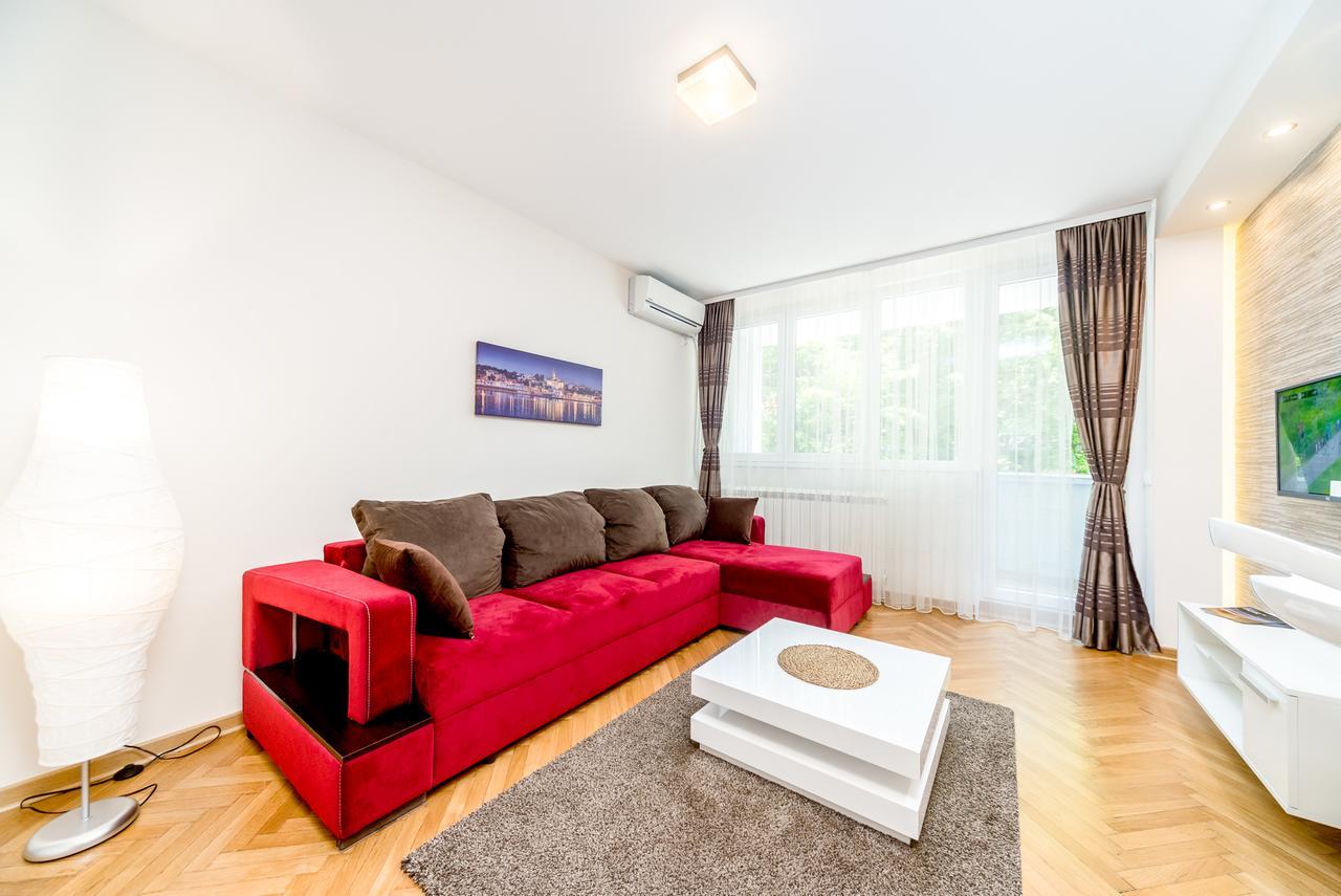 Apartments King Milan, City Center Belgrad Exteriör bild
